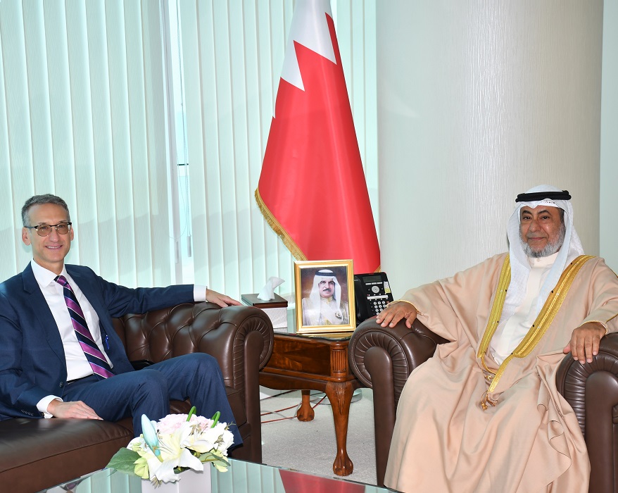 وزير شؤون مجلسي الشورى والنواب يستقبل سفير الولايات المتحدة الأمريكية